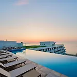 Prime 11 In Infinity Pool & Appartamento Năvodari