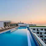 Prime 11 In Infinity Pool & * Năvodari
