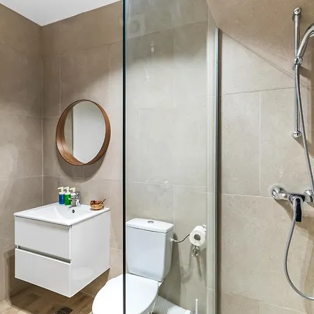 Prime 11 - Infinity Pool & *