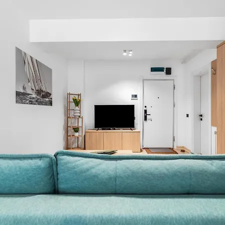 Prime 11 - Infinity Pool & Năvodari