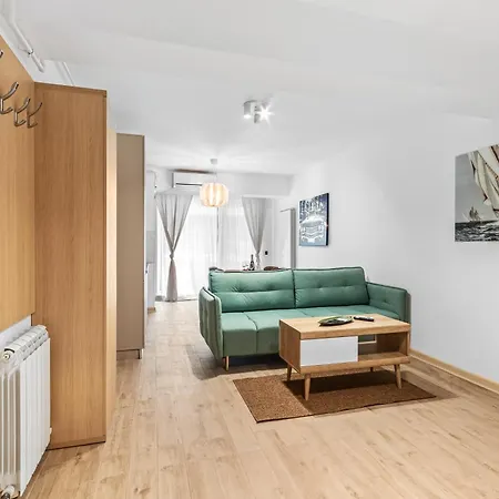 Prime 11 - Infinity Pool & Năvodari