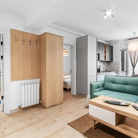 Prime 11 - Infinity Pool & Apartament Năvodari