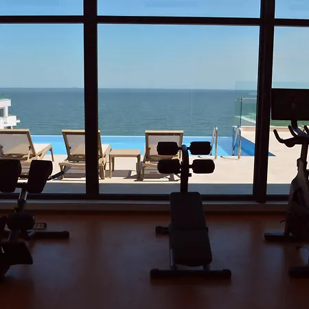 Prime 11 - Infinity Pool & *