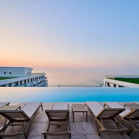 Prime 11 - Infinity Pool & * Navodari