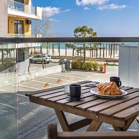 Prime 11 - Infinity Pool & Apartamento *