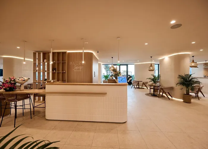 Prime 11 - Infinity Pool &